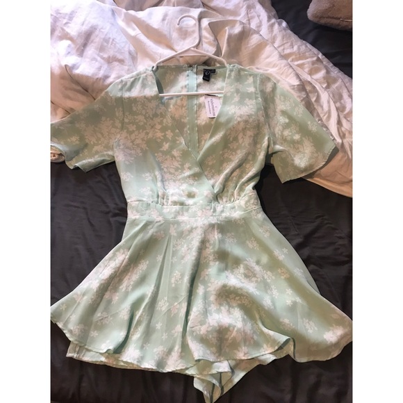 Women’s romper - Picture 1 of 3